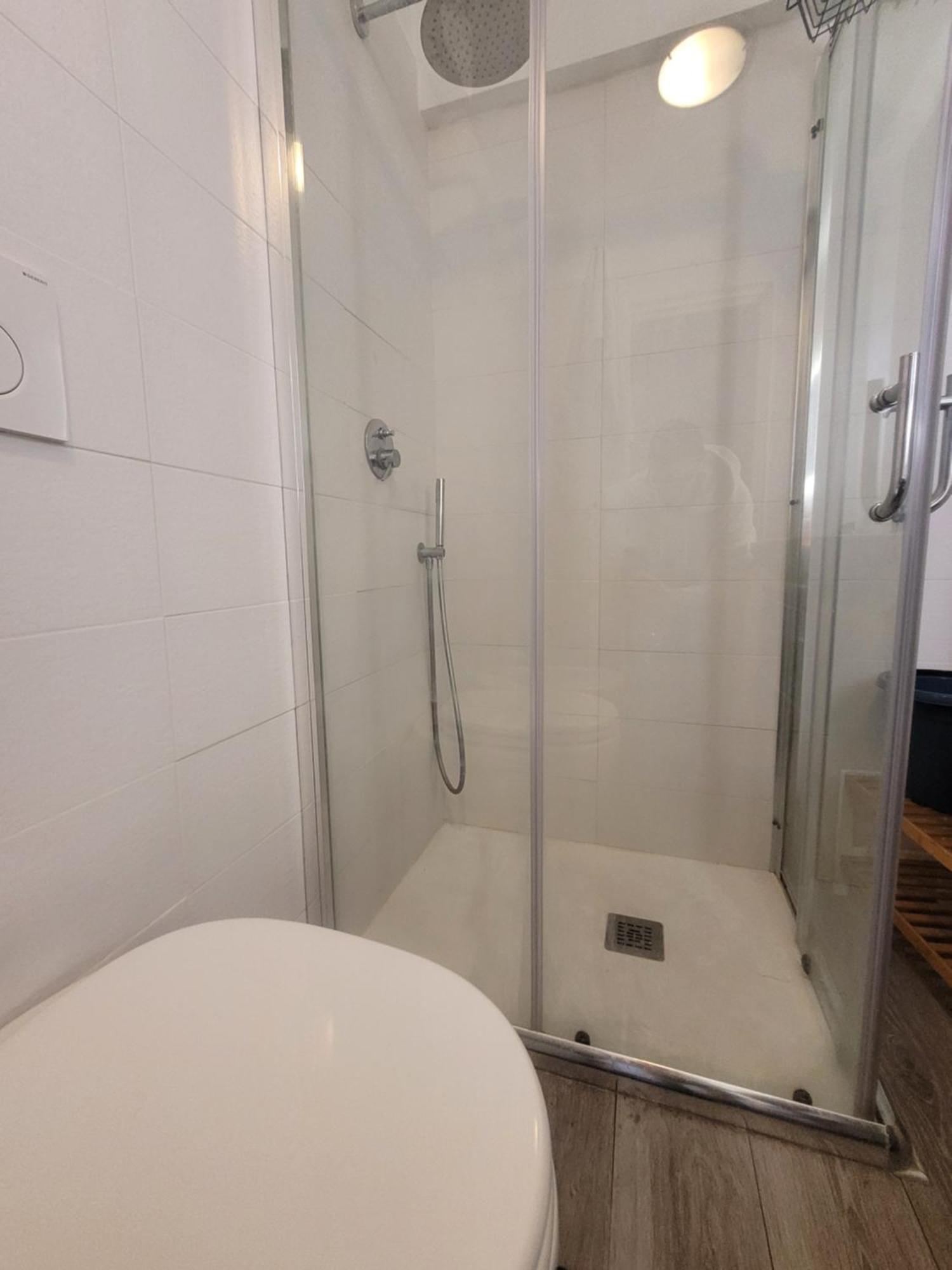 Rooms For Vacation 瓦洛里 外观 照片